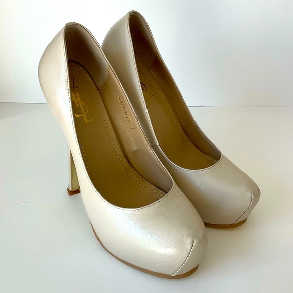 NWOT Tribute Pump - 37 - Picture 6 of 7